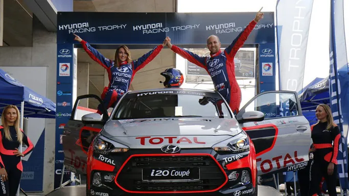 Vasil Jekov and Alex Raeva celebrating their victory at the Hyundai Racing Trophy