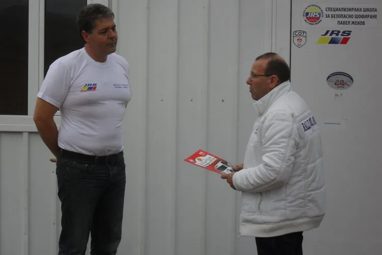 Konstantin and Pavel Jekov discussing extreme driving techniques